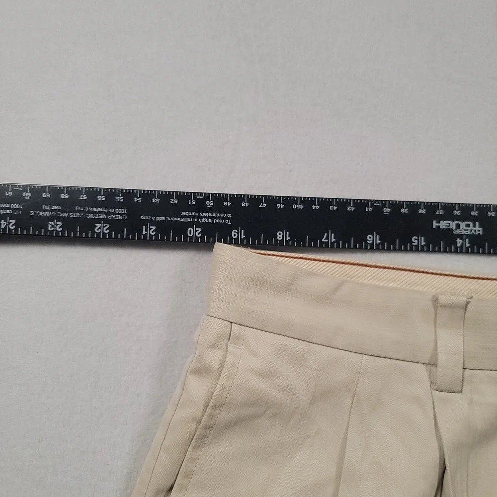 Tommy Bahama Silk Bamboo Pleated Shorts Mens 38 Beige Herringbone Luxury Casual